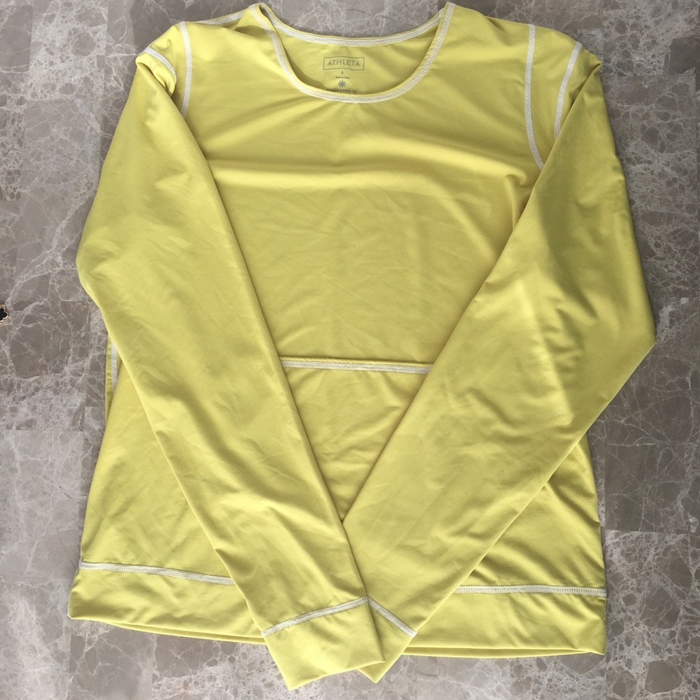 Athleta active top with front pocket